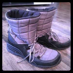 Cute simple laced boots